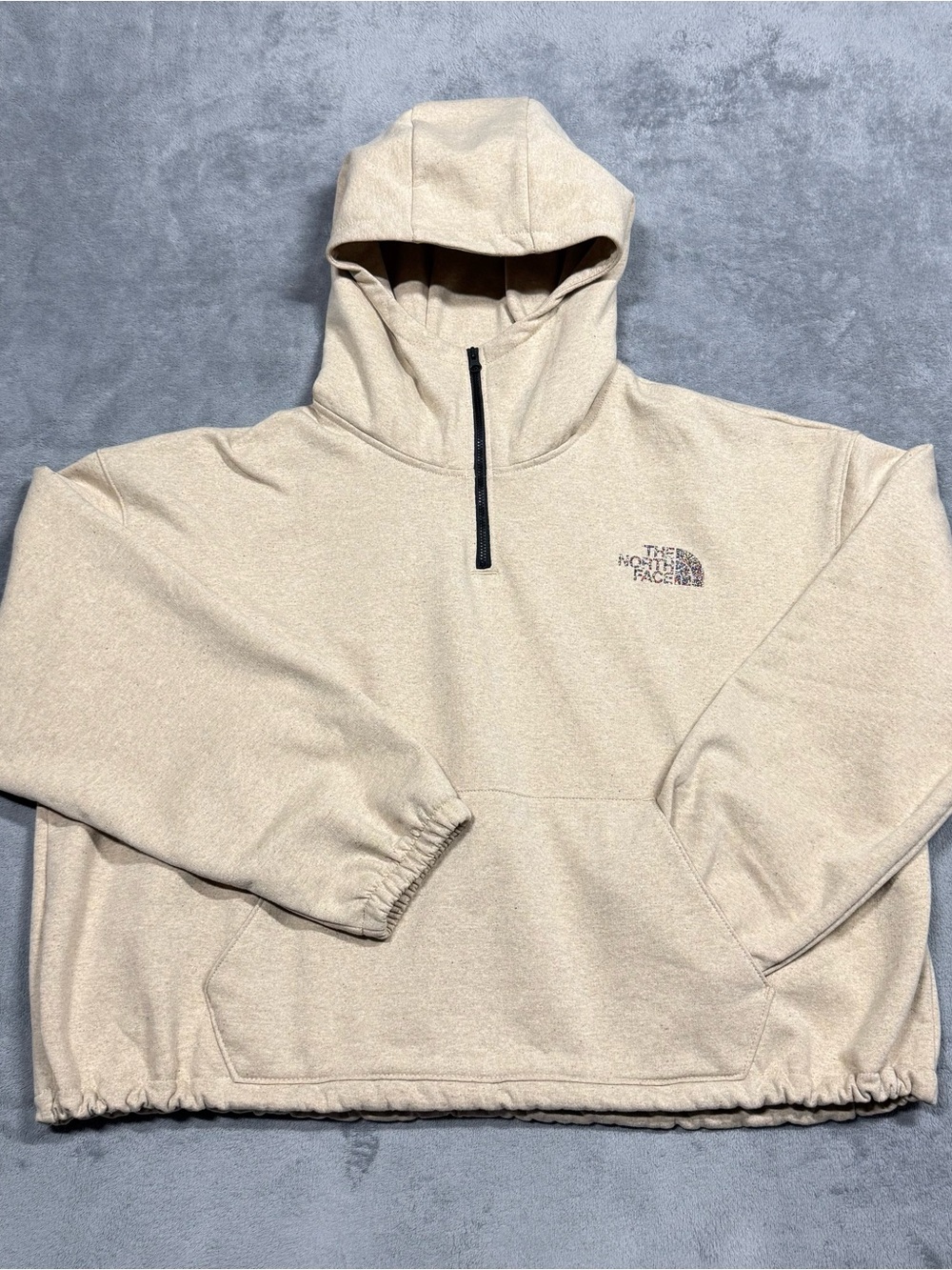 The North Face Oversized Boxy Cropped Hoodie Womens XXL Beige Half Zip Pullover.